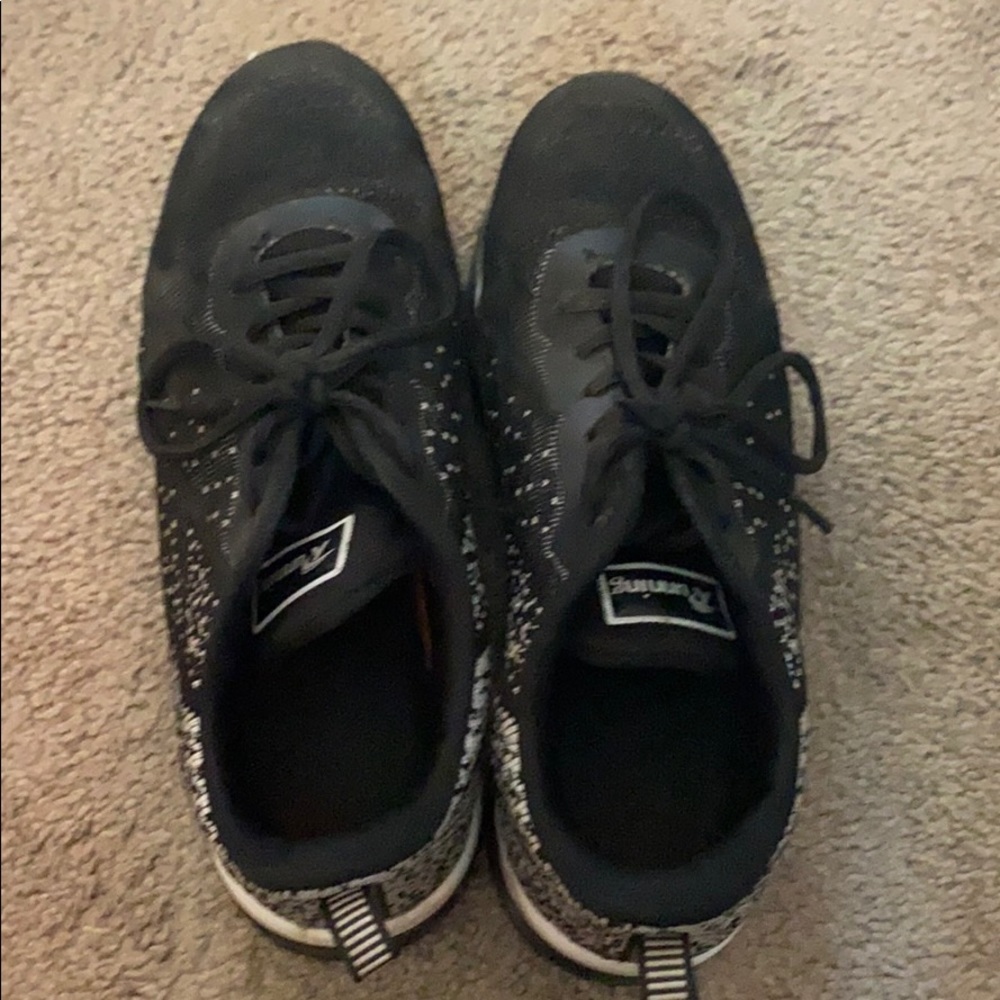 Running shoes